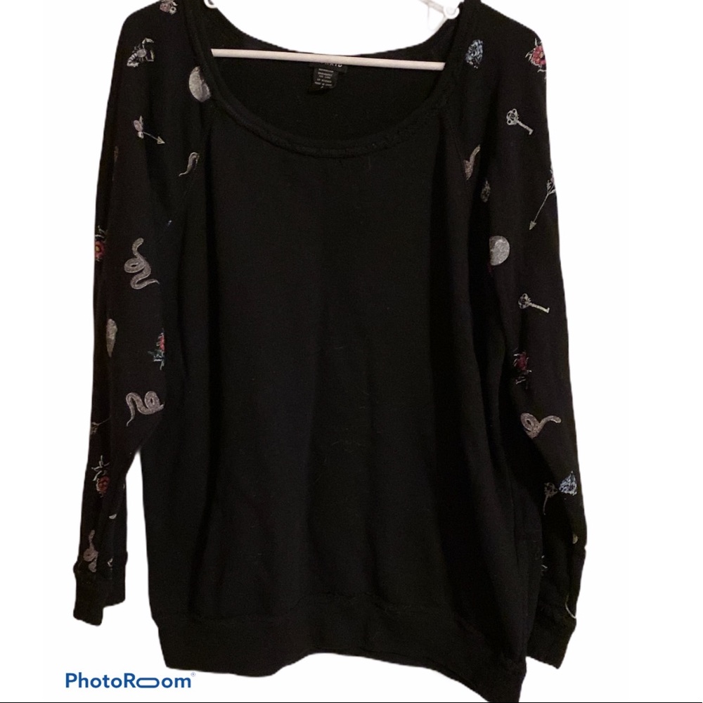 Torrid Graphic sweater